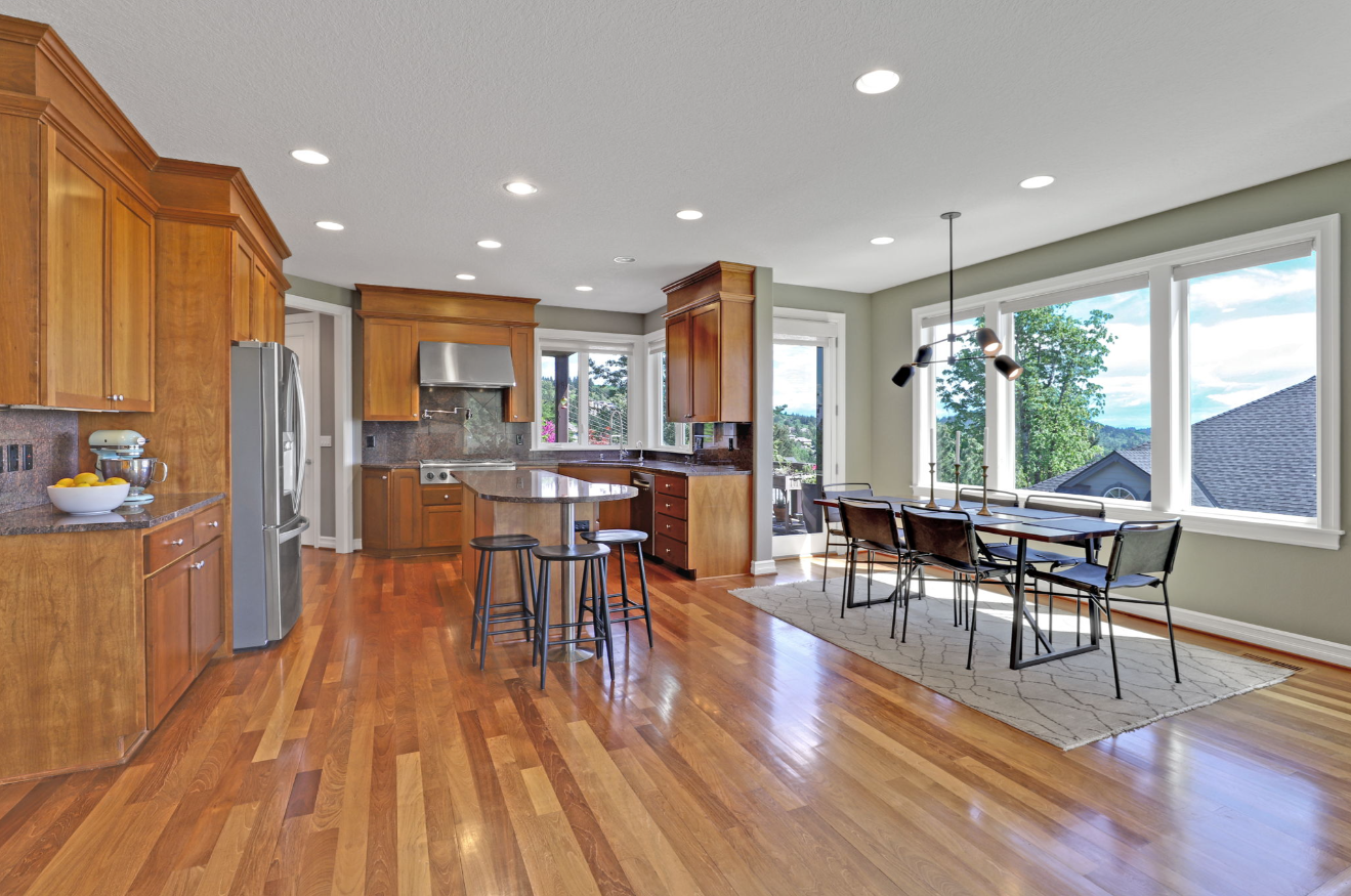 You are currently viewing 9956 NW SKYLINE HEIGHTS DR, PORTLAND, OR 97229